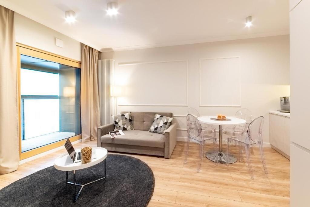 Mennica Residence Luxury Location Varsovie Extérieur photo